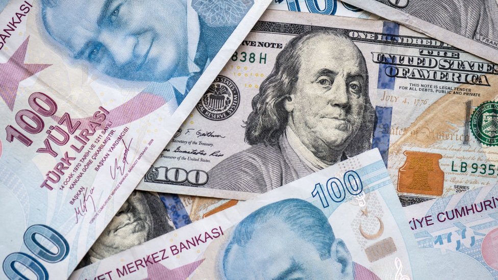 Vergi Uzmanı Ozan Bingöl, Türkiye'deki asgari ücretin dolar bazındaki hesaplamalarına