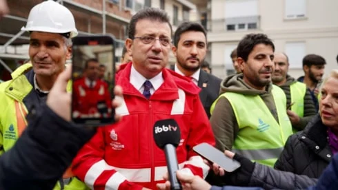 İstanbul Büyükşehir Belediye Başkanı Ekrem İmamoğlu, yeni açıklanan asgari ücret