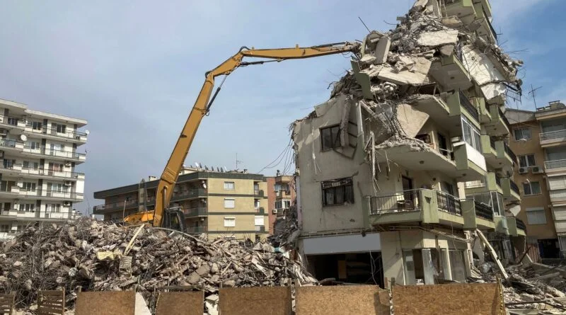 Çevre, Şehircilik ve İklim Değişikliği Bakanı Murat Kurum, İstanbul’da evi