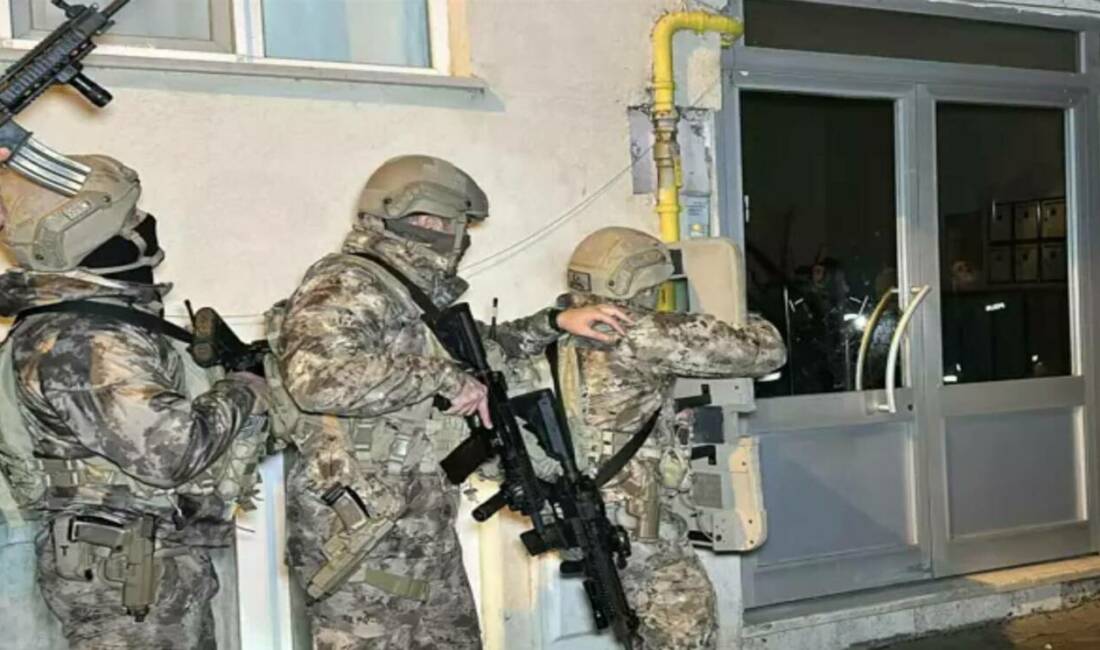 Edirne’de, aralarında özel harekat timlerinin de bulunduğu 200 polisin katılımıyla