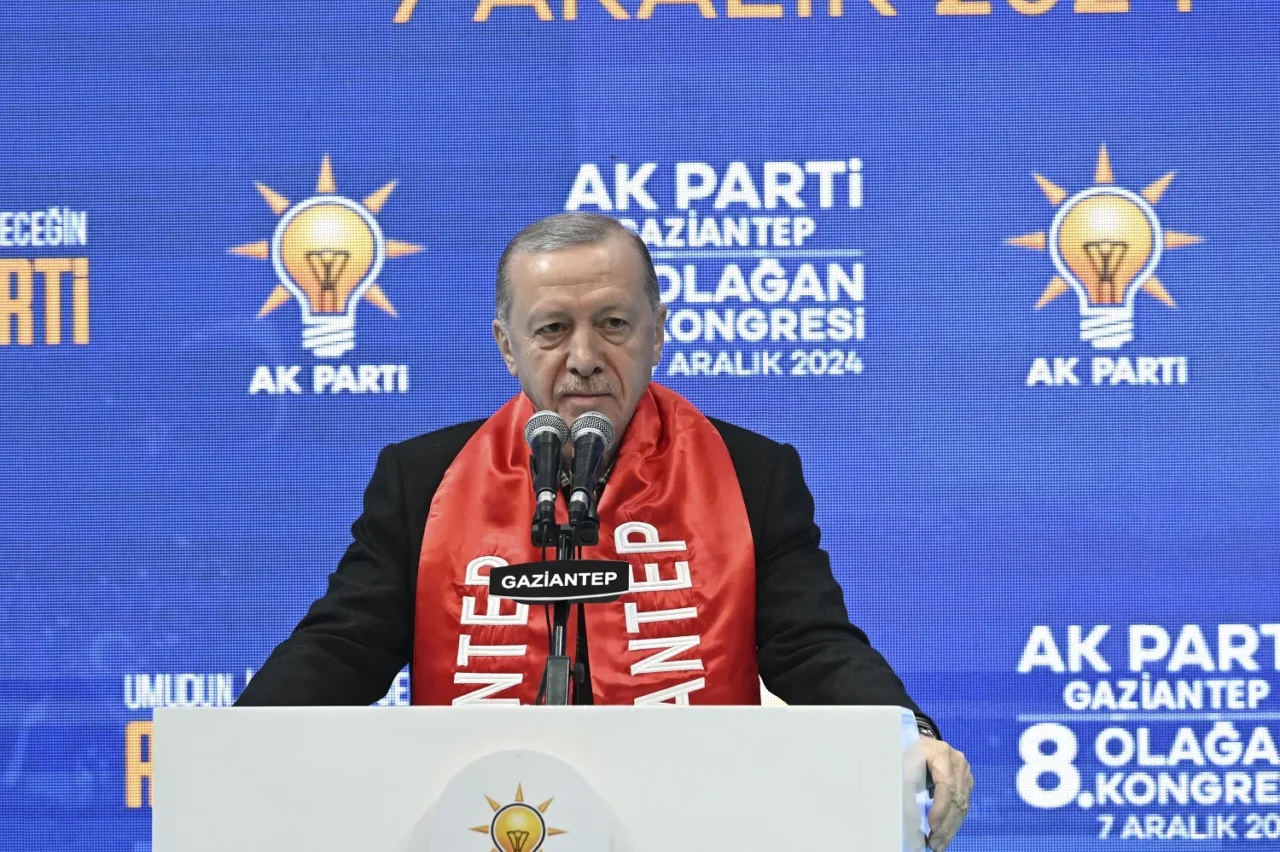 Cumhurbaşkanı Recep Tayyip Erdoğan, Gaziantep’te düzenlenen AK Parti 8. Olağan