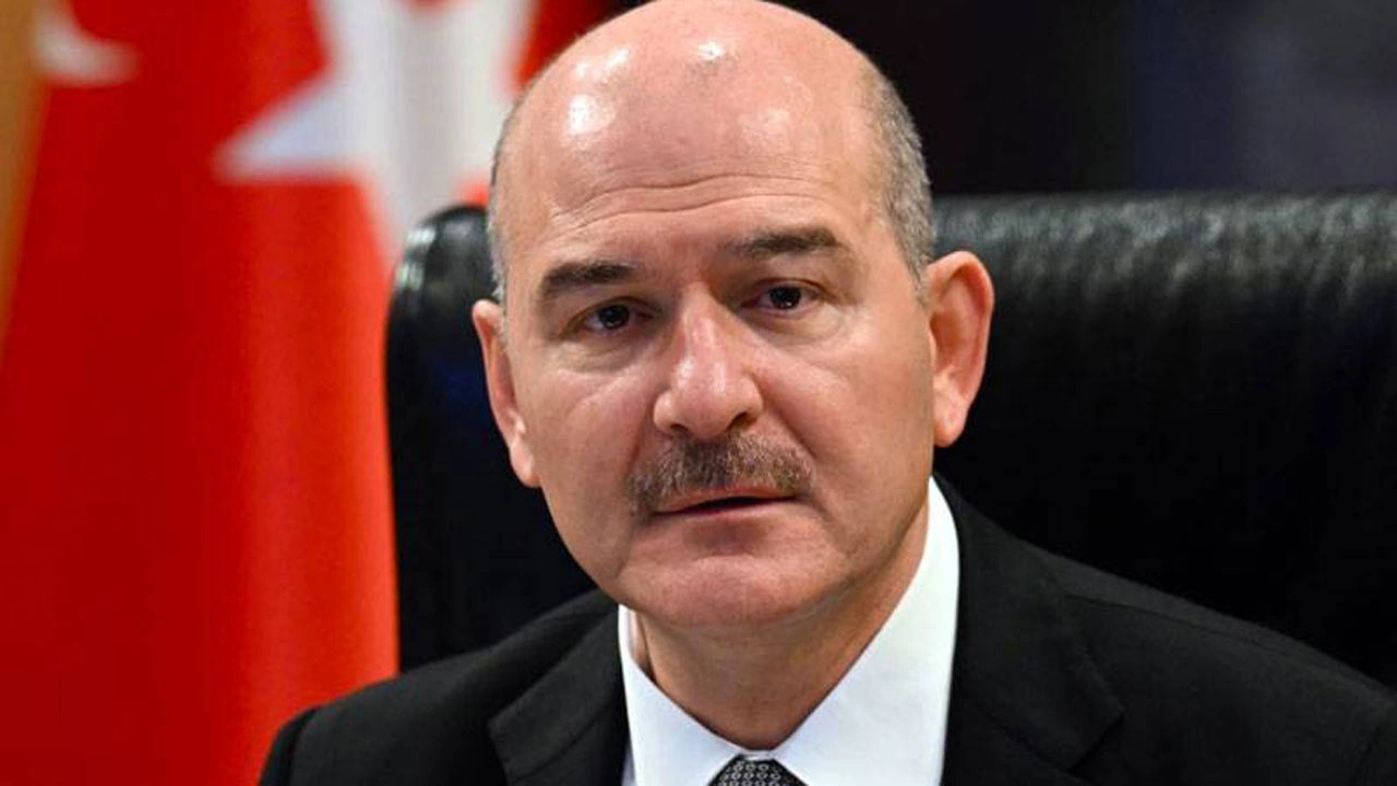 Eski İçişleri Bakanı ve AK Parti milletvekili Süleyman Soylu, aktif