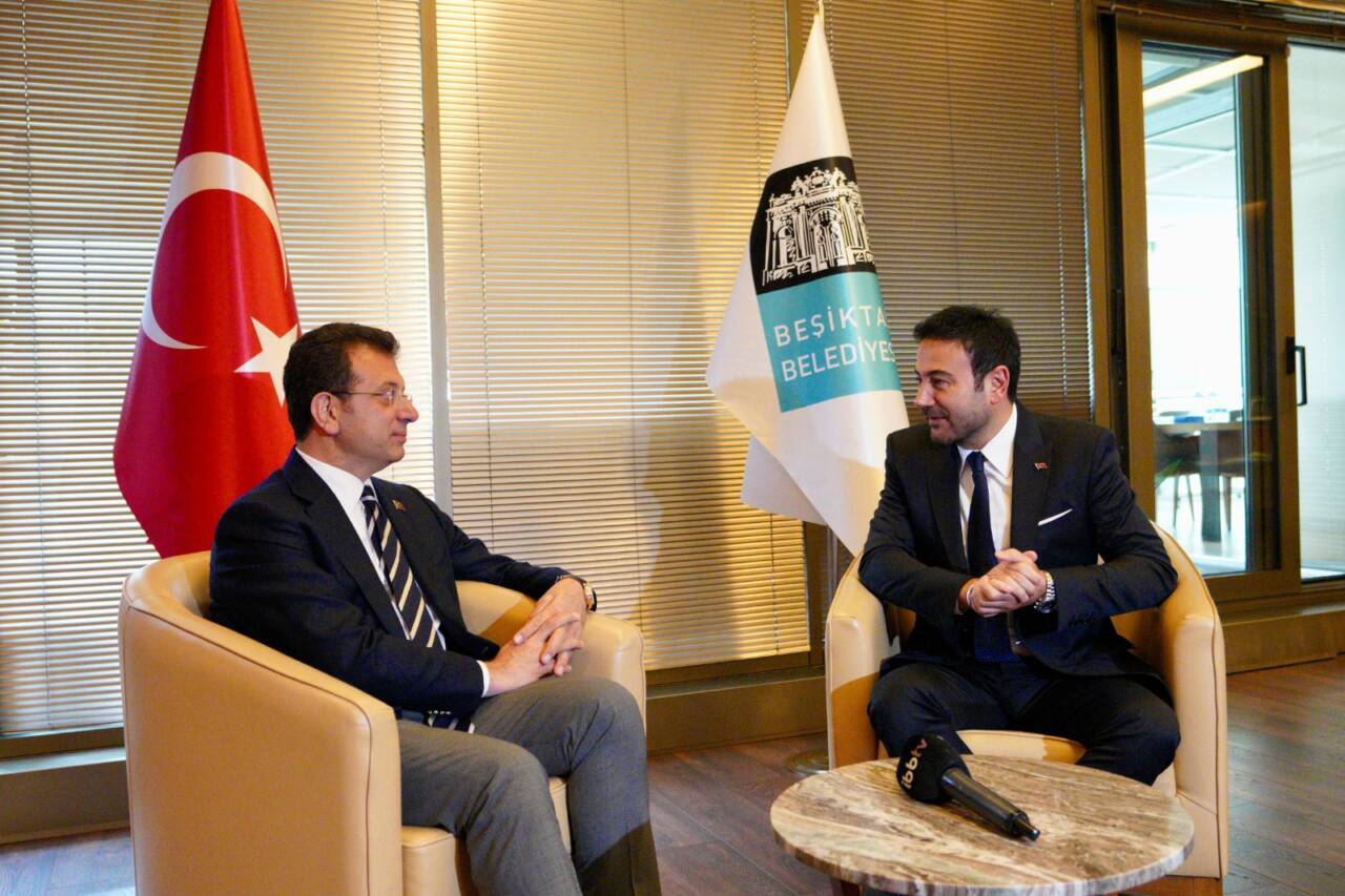 Beşiktaş Belediye Başkanı Rıza Akpolat'ın, Aziz İhsan Aktaş liderliğindeki yolsuzluk