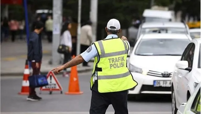 Yeni yılın başlamasıyla birlikte trafik cezalarına önemli bir zam yapıldı.