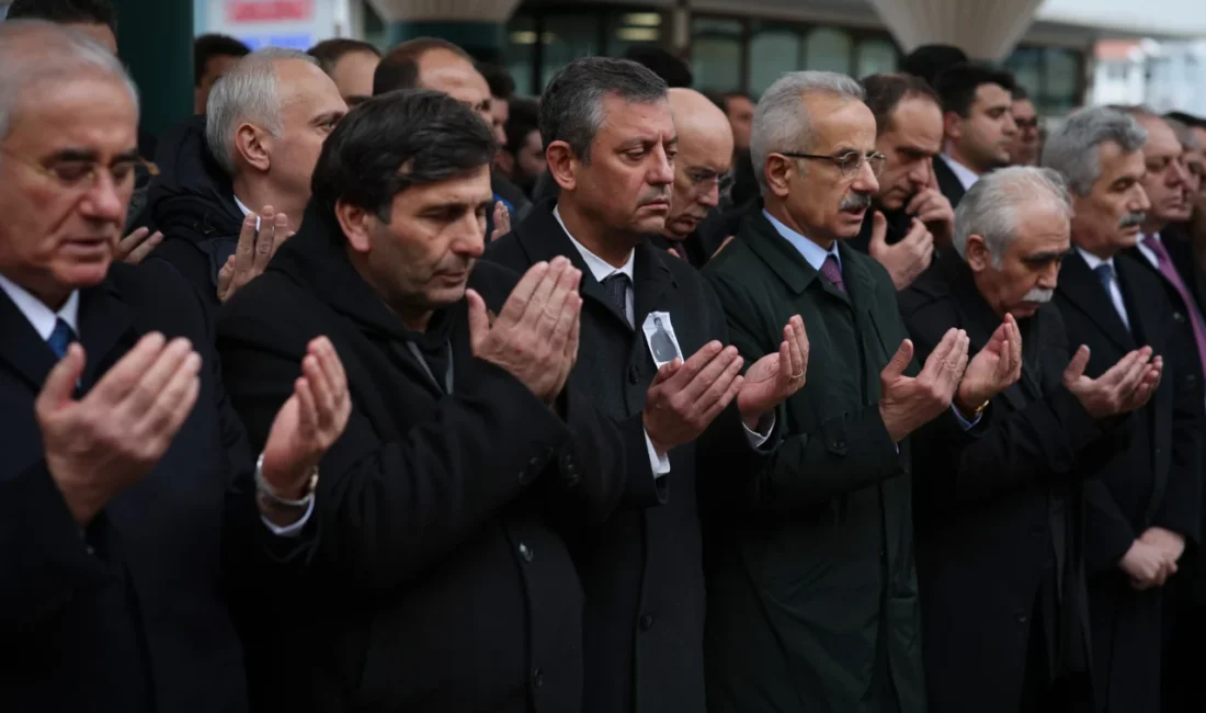 Cumhuriyet Halk Partisi (CHP) Genel Başkanı Özgür Özel, Bolu Kartalkaya'da