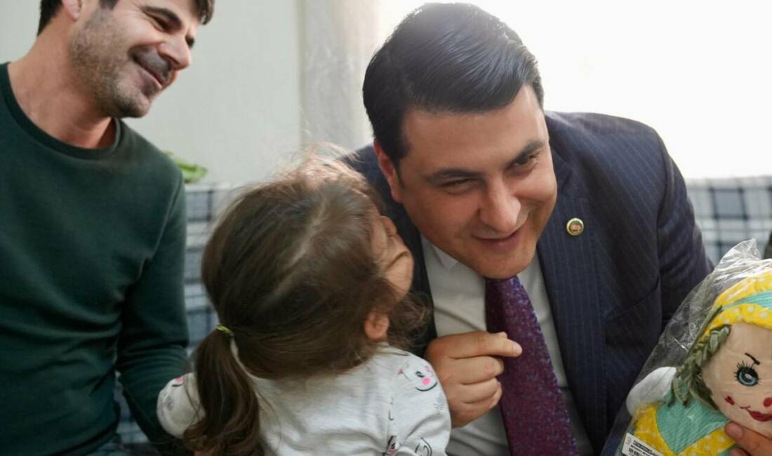 Şehitkamil Belediye Başkanı Umut Yılmaz, Hacıbaba Mahallesi’ni ziyaret ederek vatandaşlarla