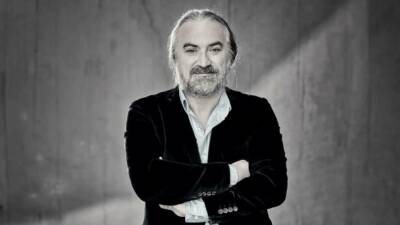 Türk müziğinin sevilen isimlerinden Volkan Konak, Ramazan Bayramı kapsamında konser