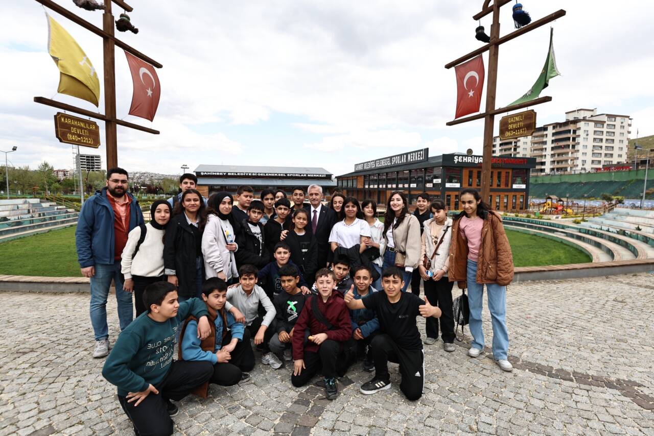 Şahinbey Belediye Başkanı Mehmet Tahmazoğlu, Şahinbey Belediyesi tarafından ilçeye kazandırılan