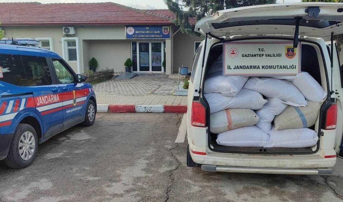 Gaziantep’in Nurdağı ilçesinde jandarma ekipleri tarafından gerçekleştirilen kaçakçılık operasyonunda, piyasa