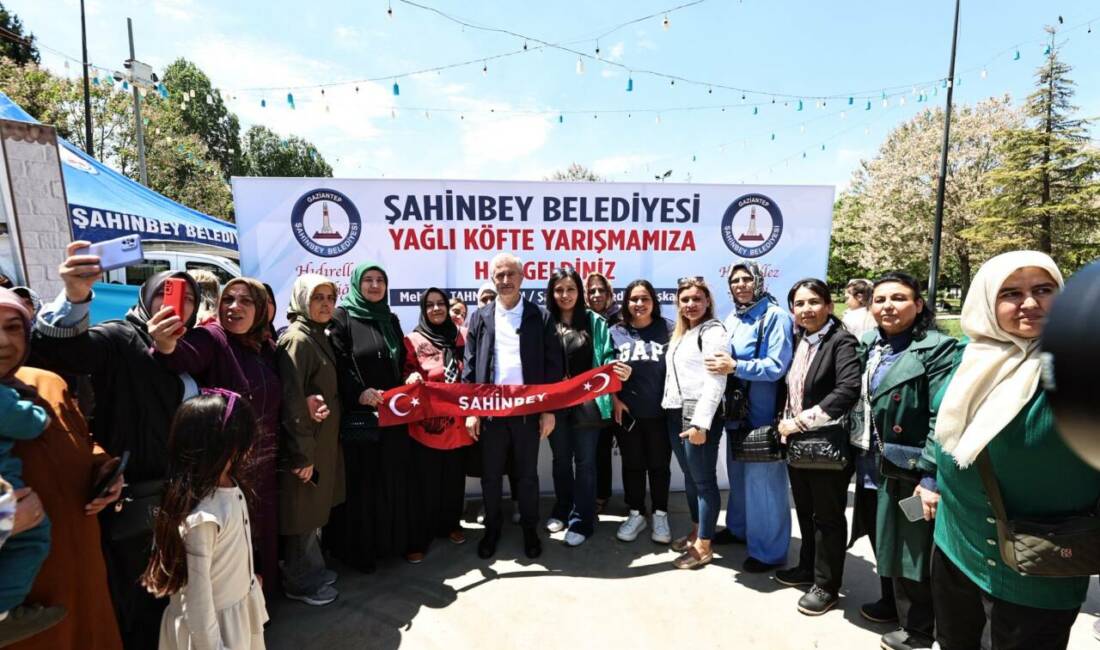 Gaziantep’in Şahinbey ilçesinde Hıdırellez etkinlikleri kapsamında düzenlenen “Yağlı Köfte Yarışması”,