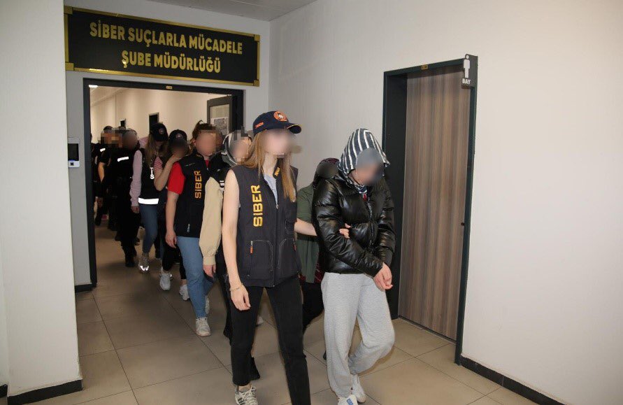 Kocaeli merkezli 28 ilde düzenlenen eş zamanlı operasyonlarla, sahte araç