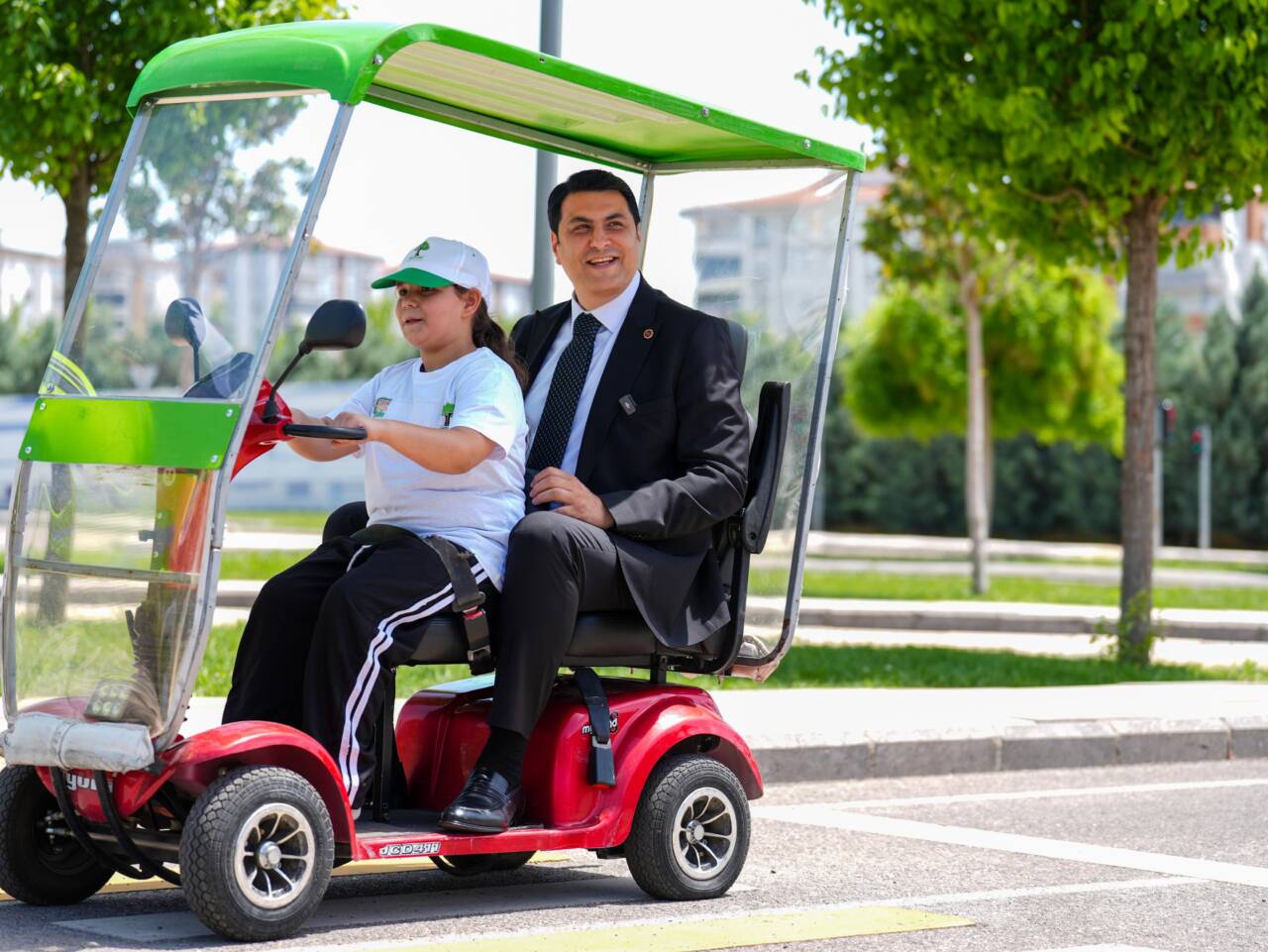 Şehitkamil Belediye Başkanı Umut Yılmaz, Trafik Haftası kapsamında Trafik Eğitim