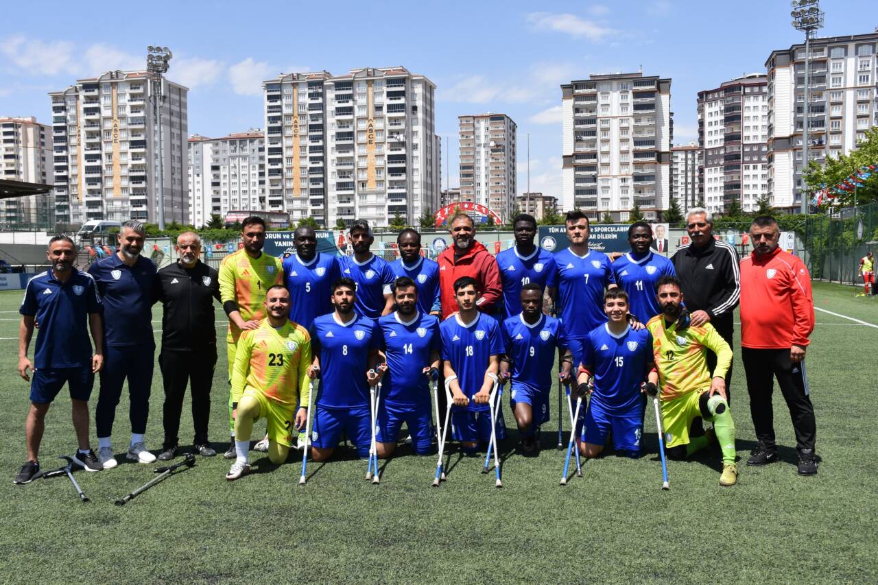 Şahinbey Belediye Spor Kulübü Ampute Futbol Takımı, deplasmanda Sakarya Bedensel