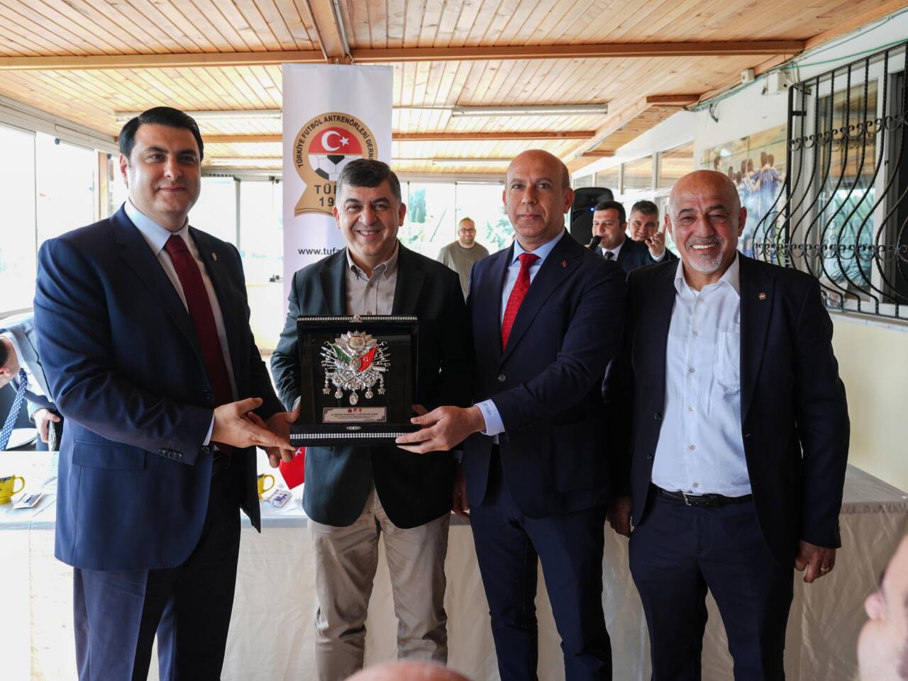 Şehitkamil Belediye Başkanı Umut Yılmaz, Türkiye Futbol Antrenörleri Derneği (TÜFAD)