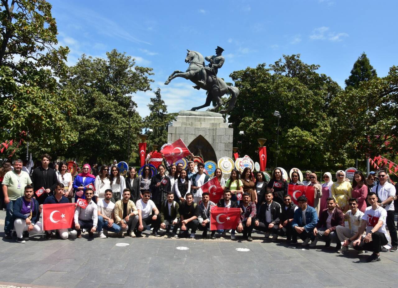 Şehitkamil Belediye Başkanı Umut Yılmaz’ın gençlere verdiği Samsun gezisi sözü