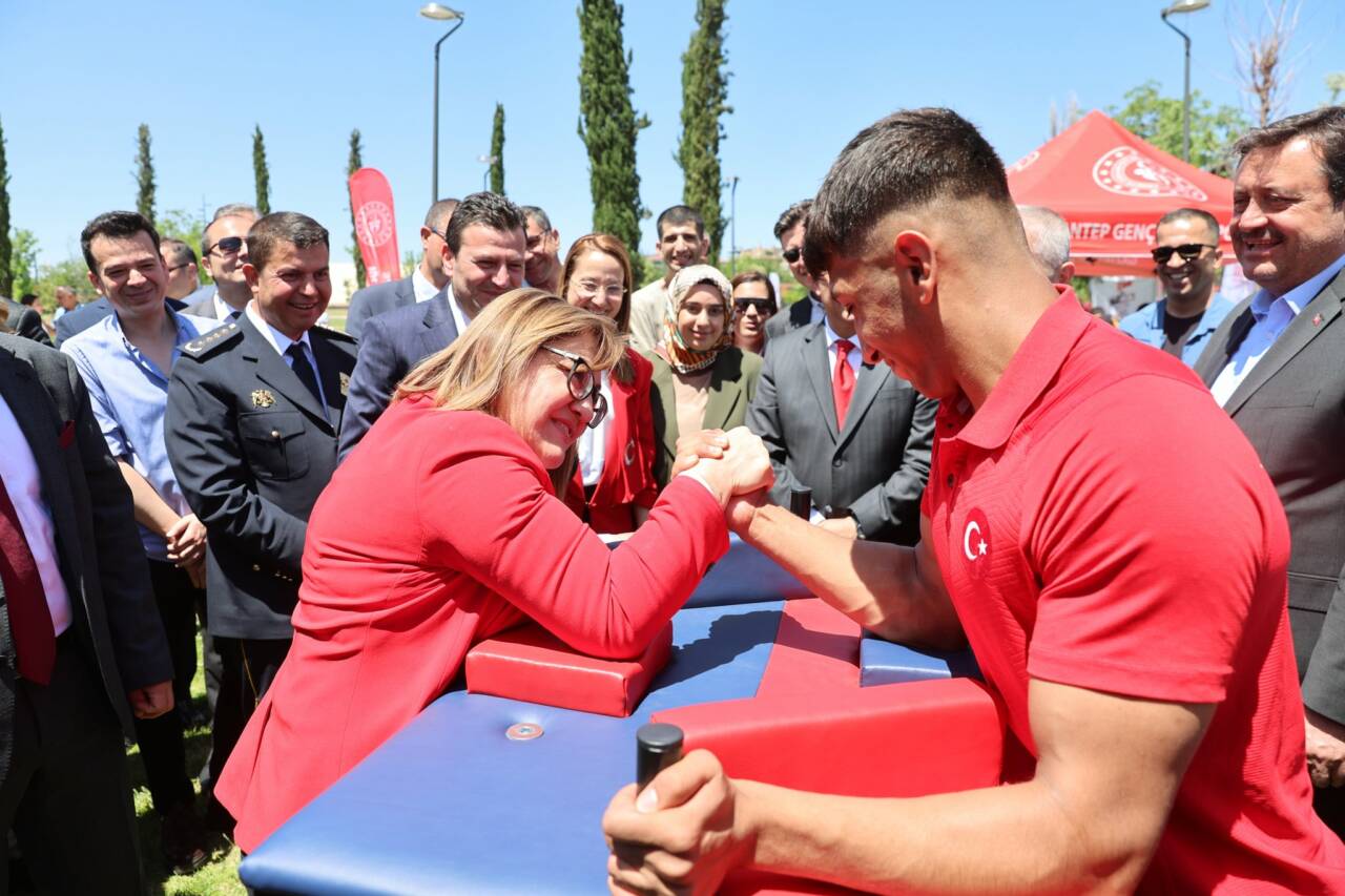 Gaziantep’te 19 Mayıs Atatürk’ü Anma, Gençlik ve Spor Bayramı kutlamaları