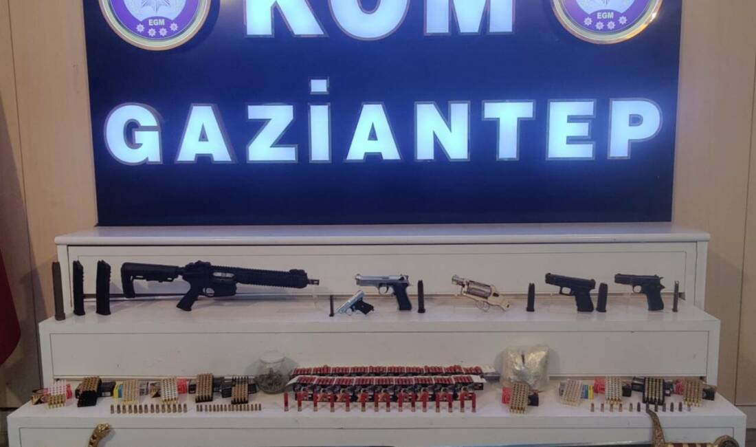Gaziantep’te İl Emniyet Müdürlüğü KOM Şube Müdürlüğü ekipleri tarafından düzenlenen