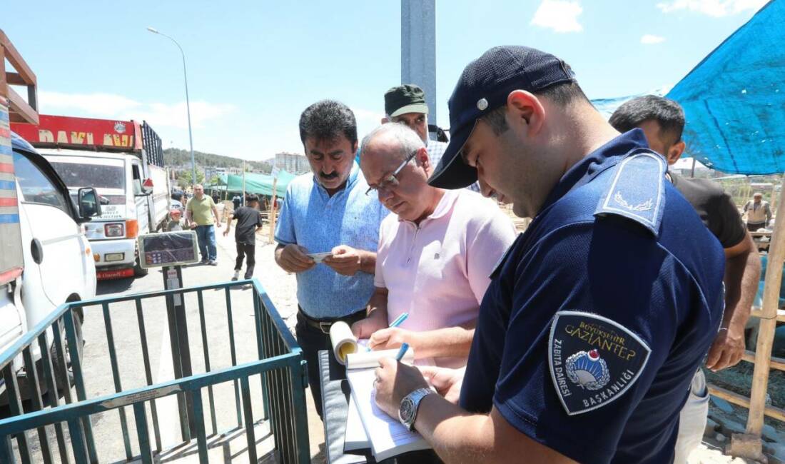 Kurban Bayramı öncesinde denetimlerini artıran Gaziantep Büyükşehir Belediyesi, vatandaşların kurban