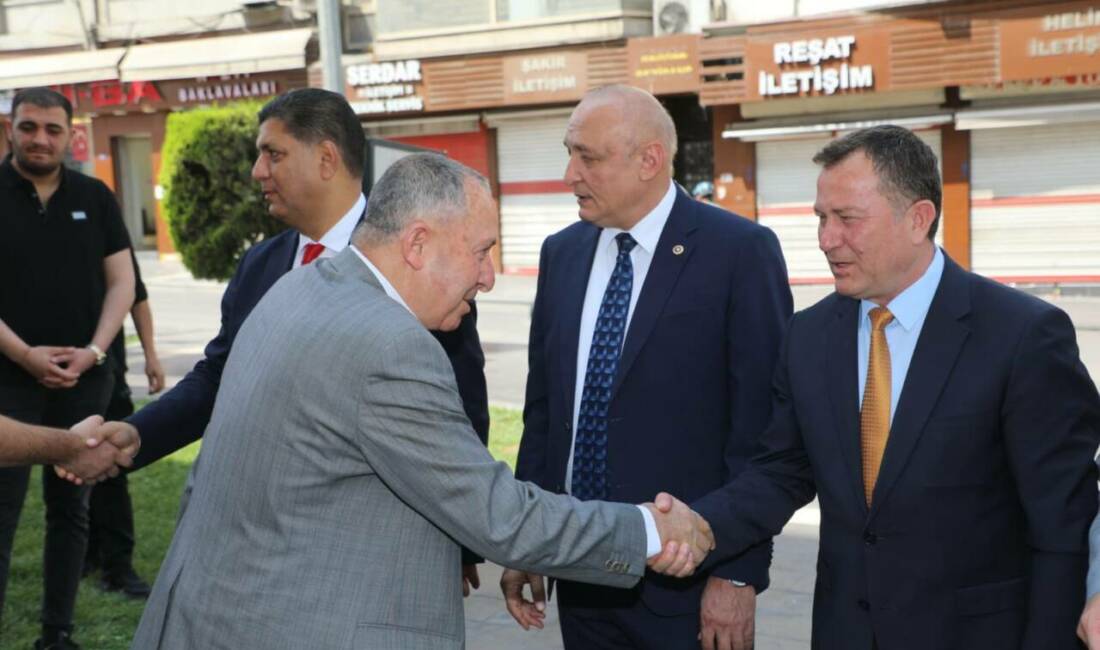 CHP Gaziantep’te Bayramlaşma Programı Düzenlendi Cumhuriyet Halk Partisi (CHP) Gaziantep İl Başkanlığı, Kurban Bayramı dolayısıyla