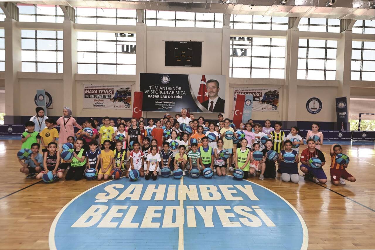 Şahinbey Belediyesi’nin her yıl düzenlediği yaz spor okulları için kayıtlar