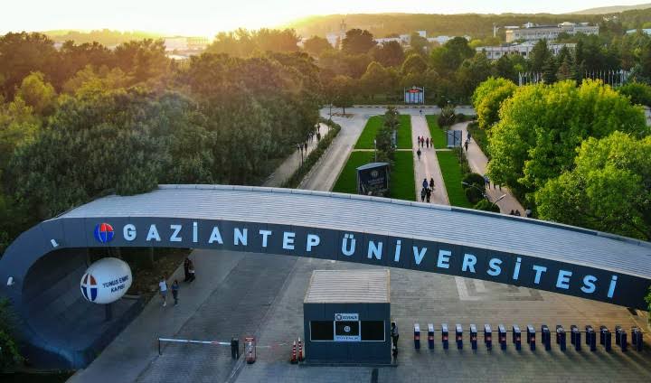 Gaziantep Üniversitesi (GAÜN), yalnızca diploma veren bir kurum olmanın ötesinde,
