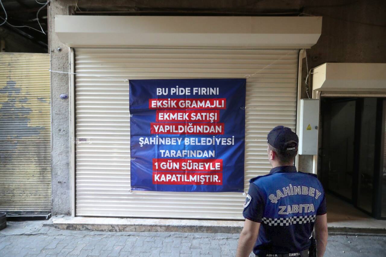 Gaziantep’in Şahinbey ilçesinde yapılan denetimlerde hijyen kurallarını ve gramaj standartlarını