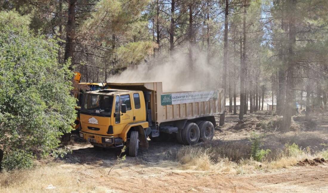 Gaziantep Büyükşehir Belediyesi, yaz aylarında artan sıcaklıkların beraberinde getirdiği orman