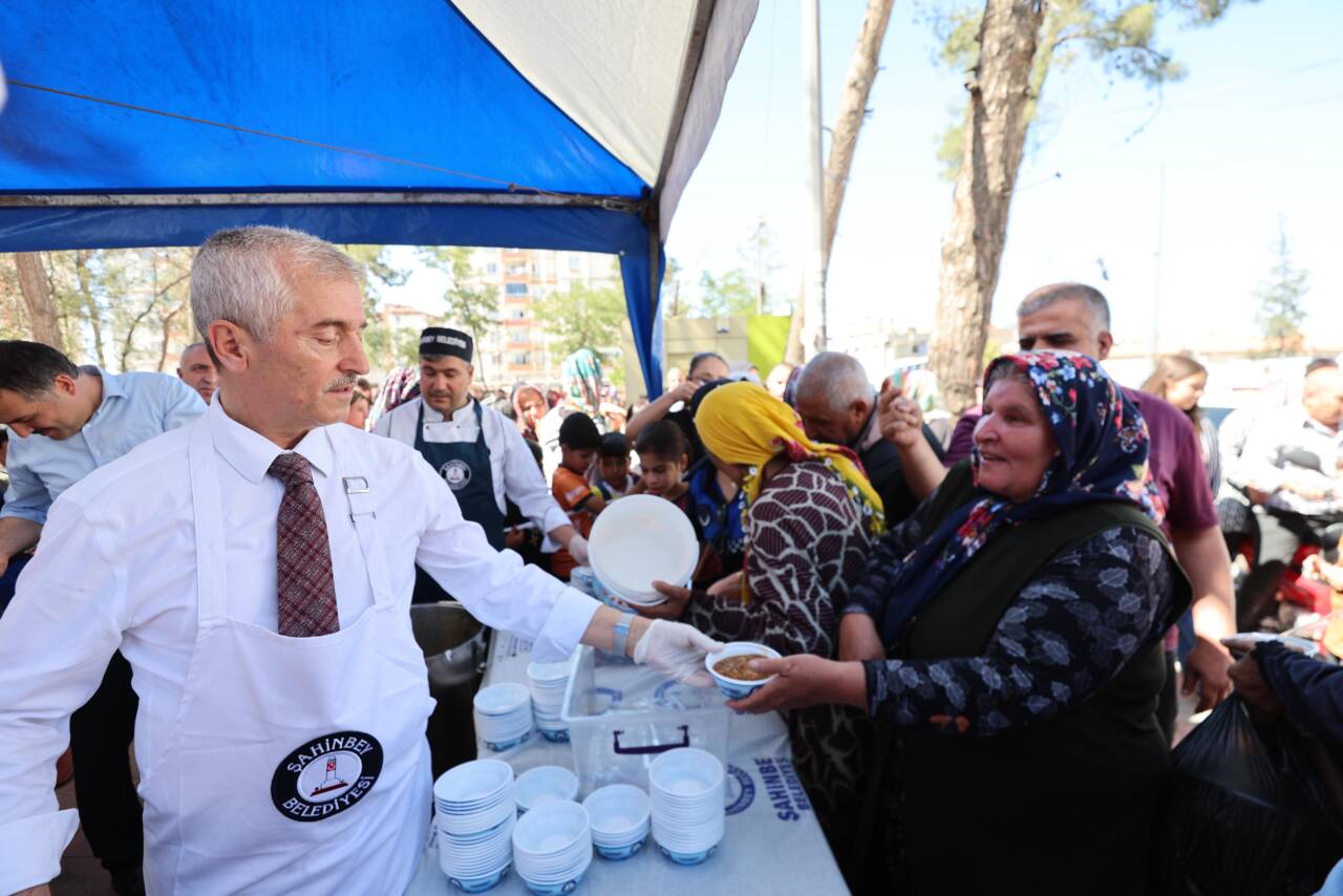 Şahinbey Belediyesi, her yıl geleneksel olarak düzenlediği Muharrem Ayı aşure