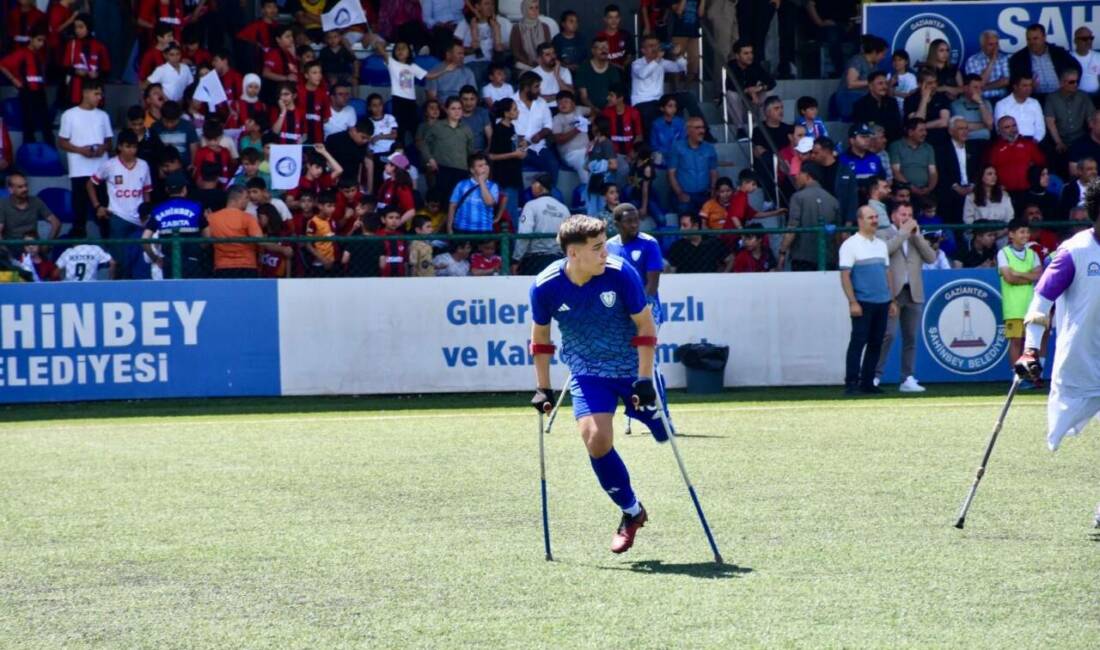 Şahinbey Belediye Spor Kulübü Ampute Futbol Takımı’nın başarılı oyuncularından Alaaddin