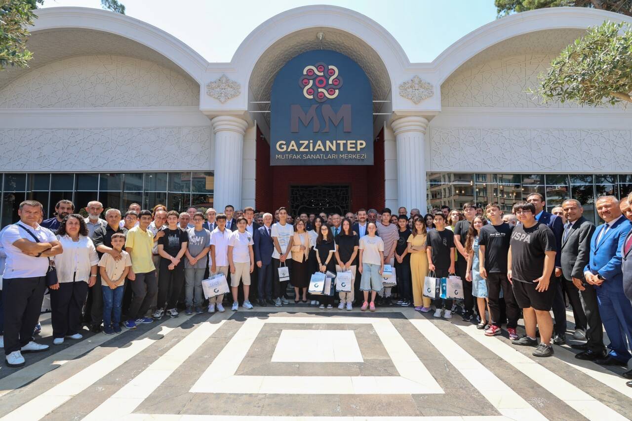 Gaziantep Büyükşehir Belediyesi, Liselere Geçiş Sınavı’nda (LGS) tüm soruları doğru