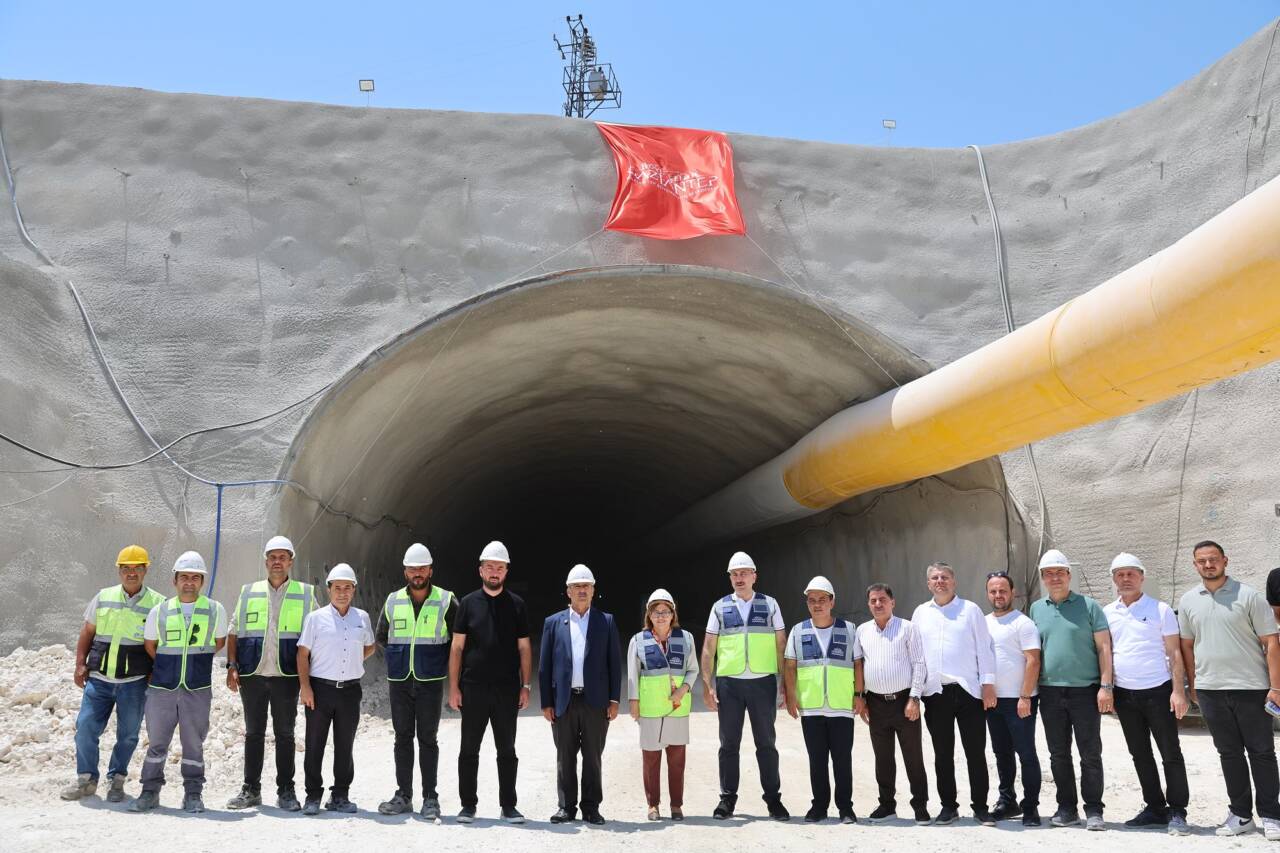Gaziantep’te sanayi, ticaret ve lojistik alanlarında büyük katkı sağlayacak Dülük-Organize