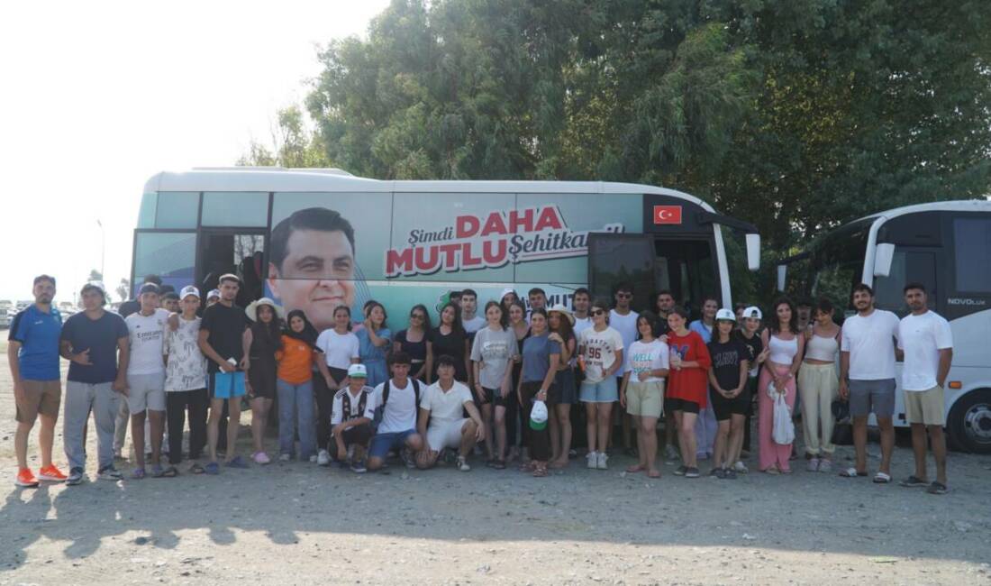 Şehitkamil Belediye Başkanı Umut Yılmaz’ın lise ve mezun öğrencilere yönelik