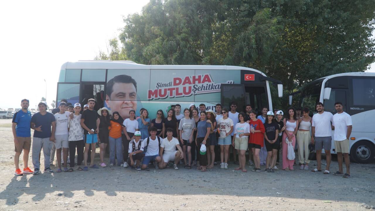 Şehitkamil Belediye Başkanı Umut Yılmaz’ın lise ve mezun öğrencilere yönelik