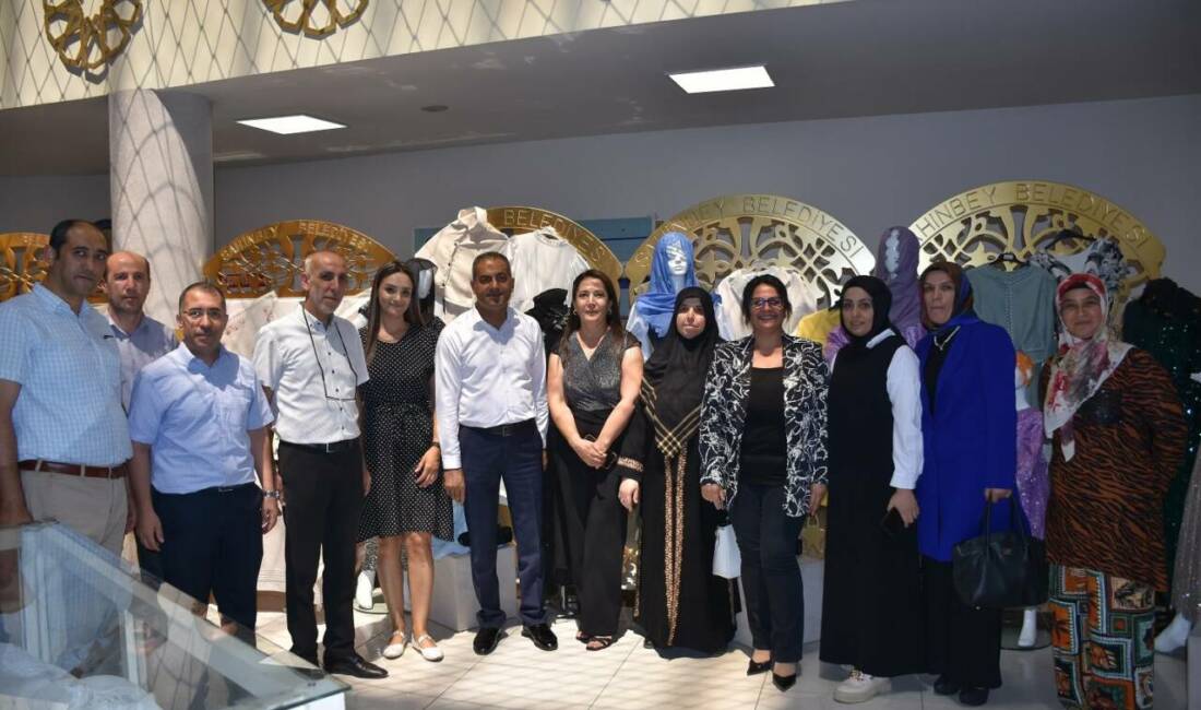 Şahinbey Belediyesi’ne bağlı Selçuklu Gençlik Merkezi kursiyerleri, bir yıl boyunca