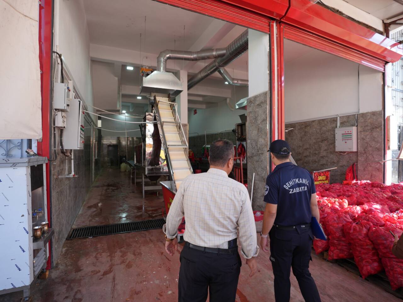 Şehitkamil Belediyesi Zabıta Müdürlüğü ekipleri, yaz aylarında vatandaşların yoğun ilgi
