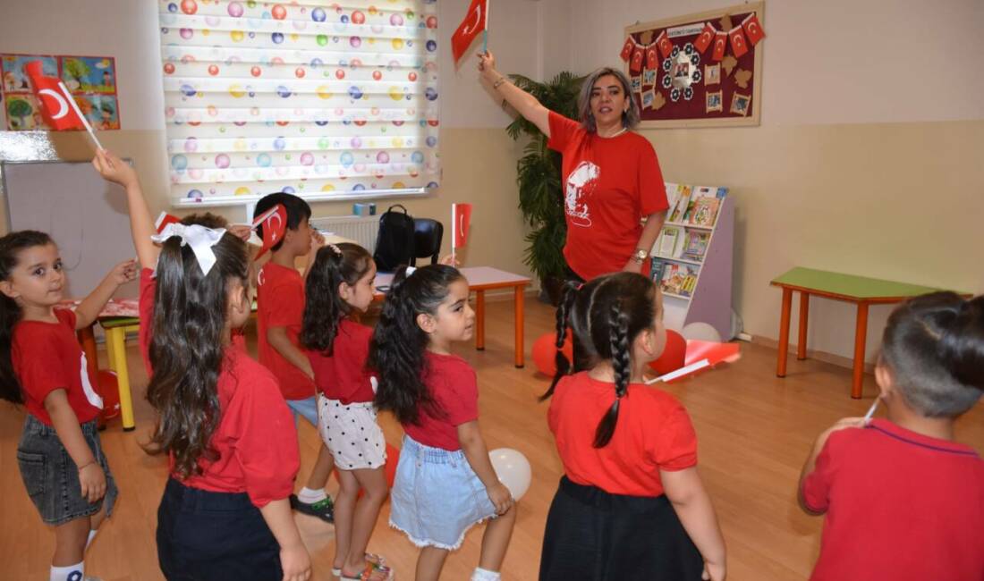 Şahinbey Belediyesi’ne bağlı Binevler Sosyal Tesisi’nde eğitim gören anaokulu öğrencileri,