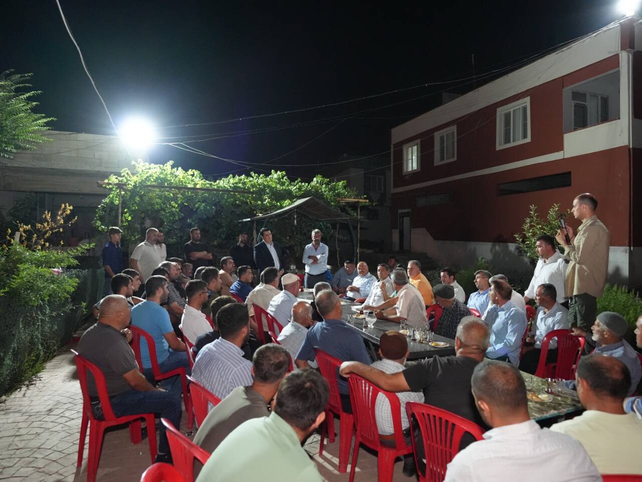 Şehitkamil Belediye Başkanı Umut Yılmaz, halk buluşmaları kapsamında Köksalan Mahallesi’ni