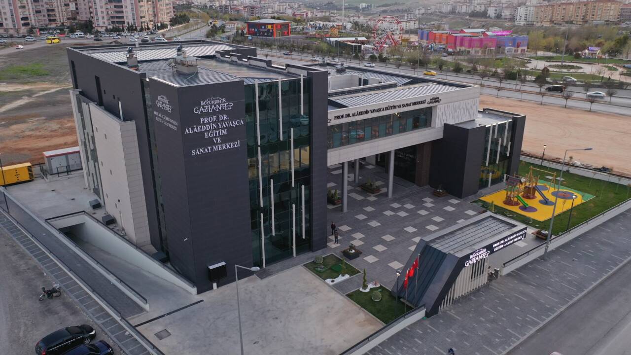 Gaziantep Büyükşehir Belediyesi’ne bağlı olarak faaliyet gösteren Sanat ve Meslek