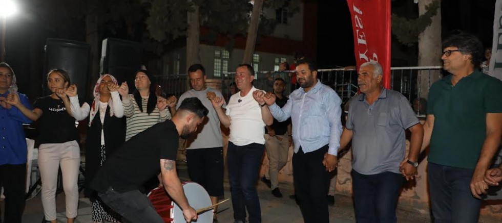 Nizip Belediyesi, yaz akşamlarına renk katan etkinliklerine hız kesmeden devam