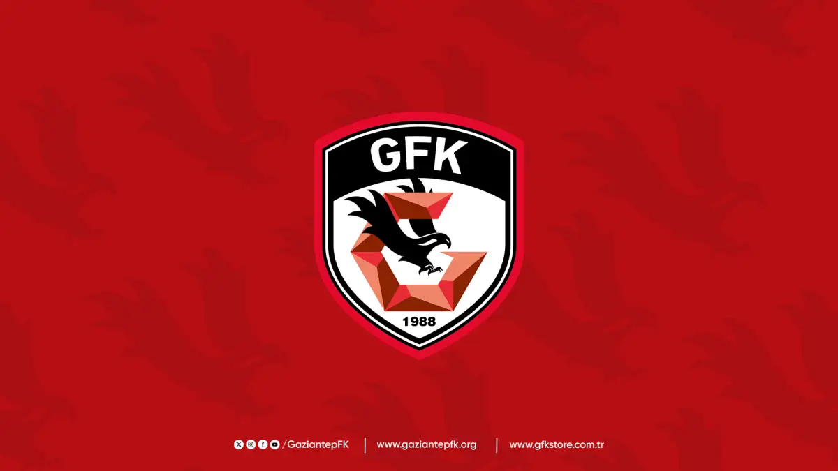 Trendyol Süper Lig ekiplerinden Gaziantep FK, teknik direktör İsmet Taşdemir
