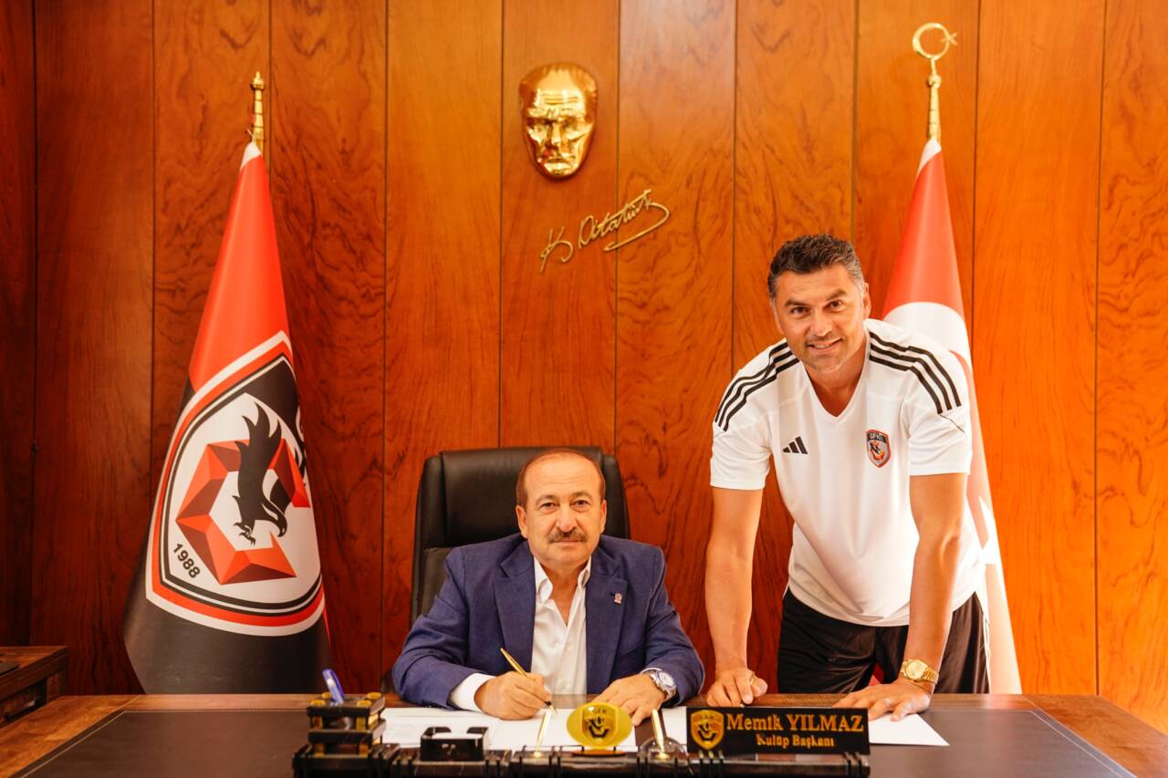 Gaziantep Futbol Kulübü, teknik direktörlük görevi için Burak Yılmaz ile
