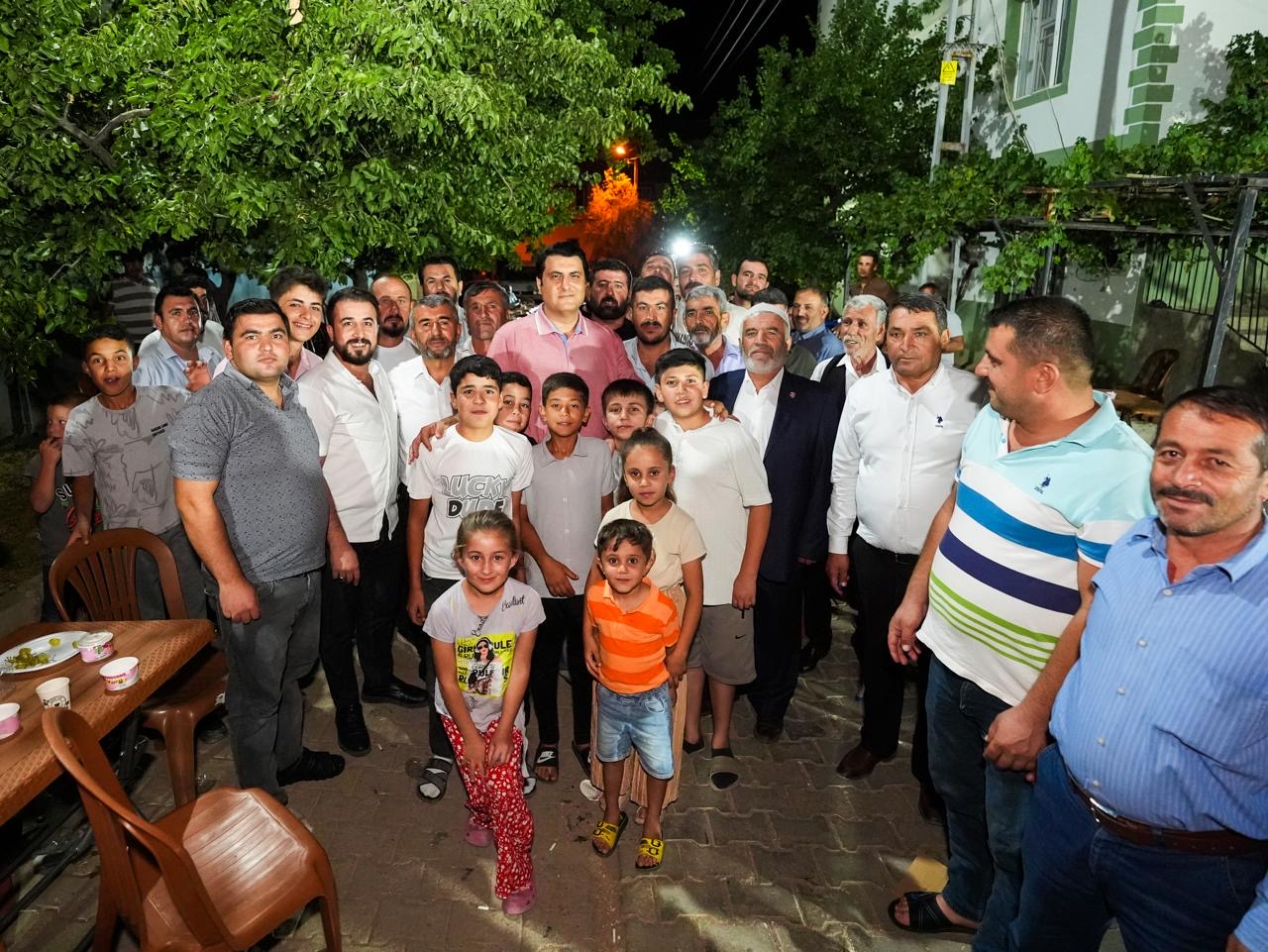 Şehitkamil Belediye Başkanı Umut Yılmaz, mahalle ziyaretleri kapsamında Göksuncuk Mahallesi