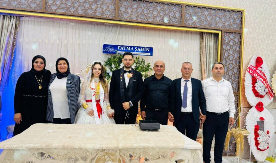 Araban Belediye Başkanı Mehmet Özdemir ve eşi Aynur Özdemir, Araban