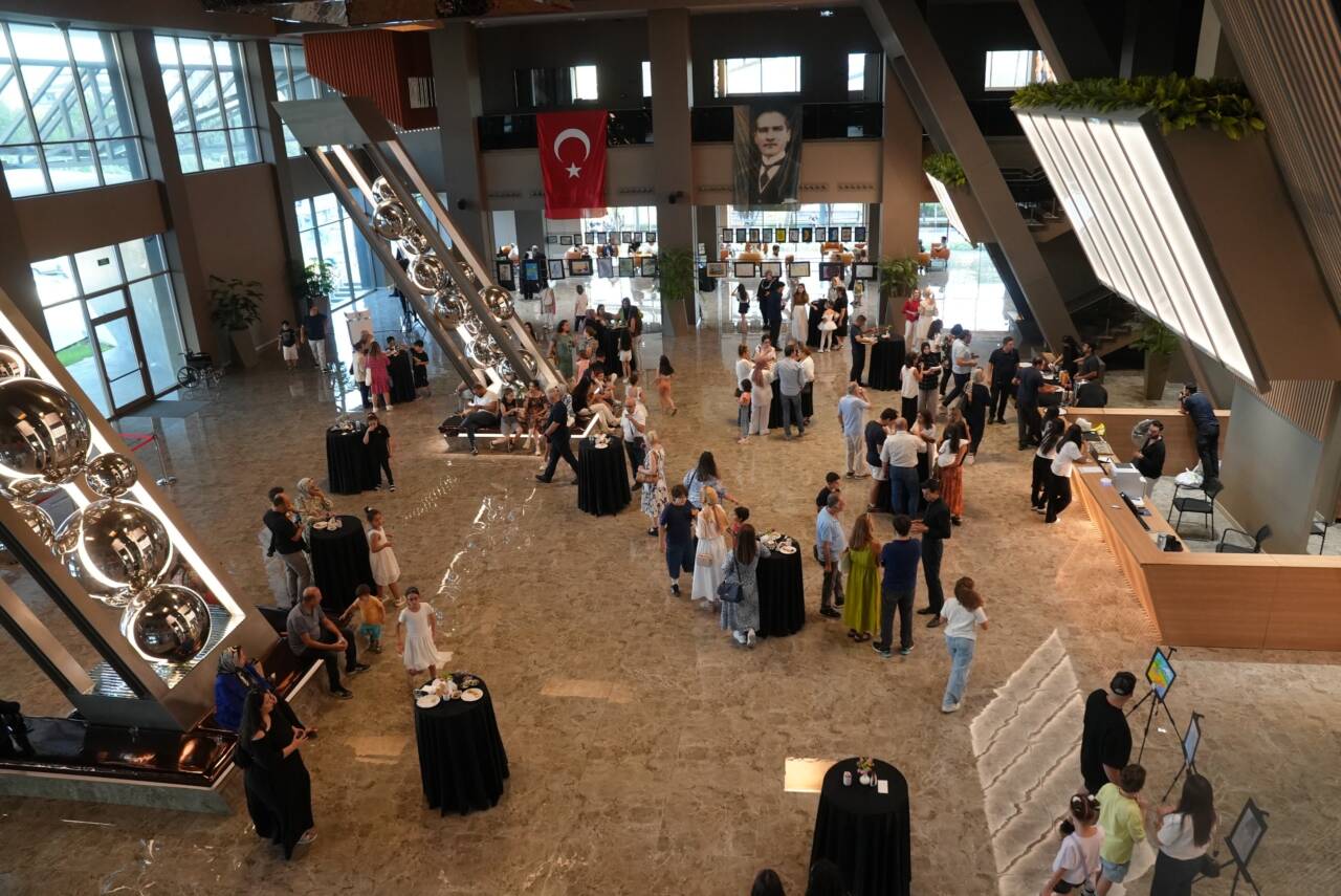 Şehitkamil Belediyesi tarafından yaz boyunca düzenlenen temel resim eğitimi kurslarına