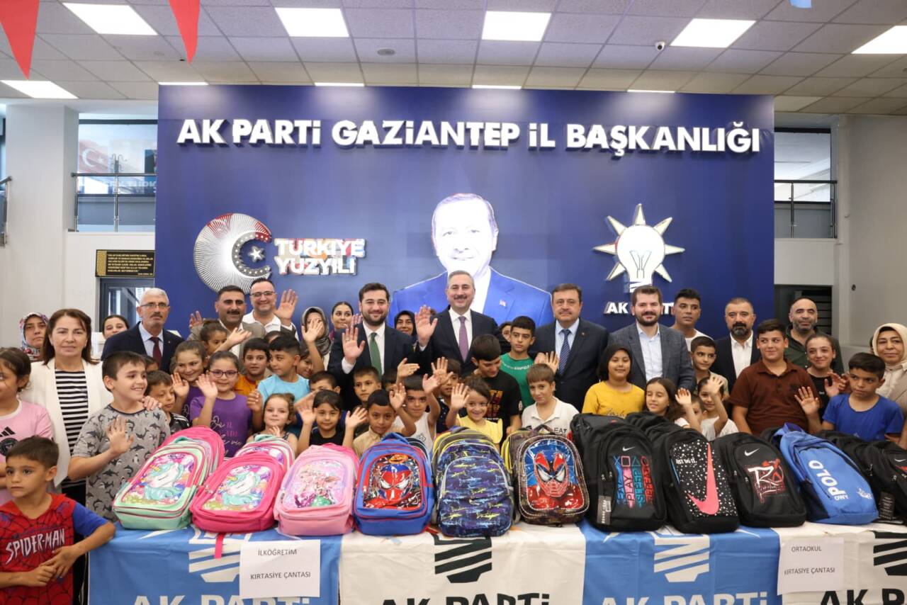 AK Parti Gaziantep İl Başkanlığı, yeni eğitim öğretim yılı öncesinde
