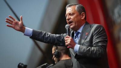 Cumhuriyet Halk Partisi (CHP) Genel Başkanı Özgür Özel’in bugün saat