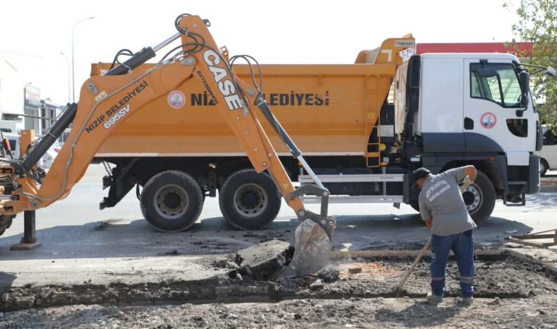 Nizip Belediyesi, yaklaşan kış mevsimi öncesinde Sanayi Sitesi’nde altyapı çalışmalarına